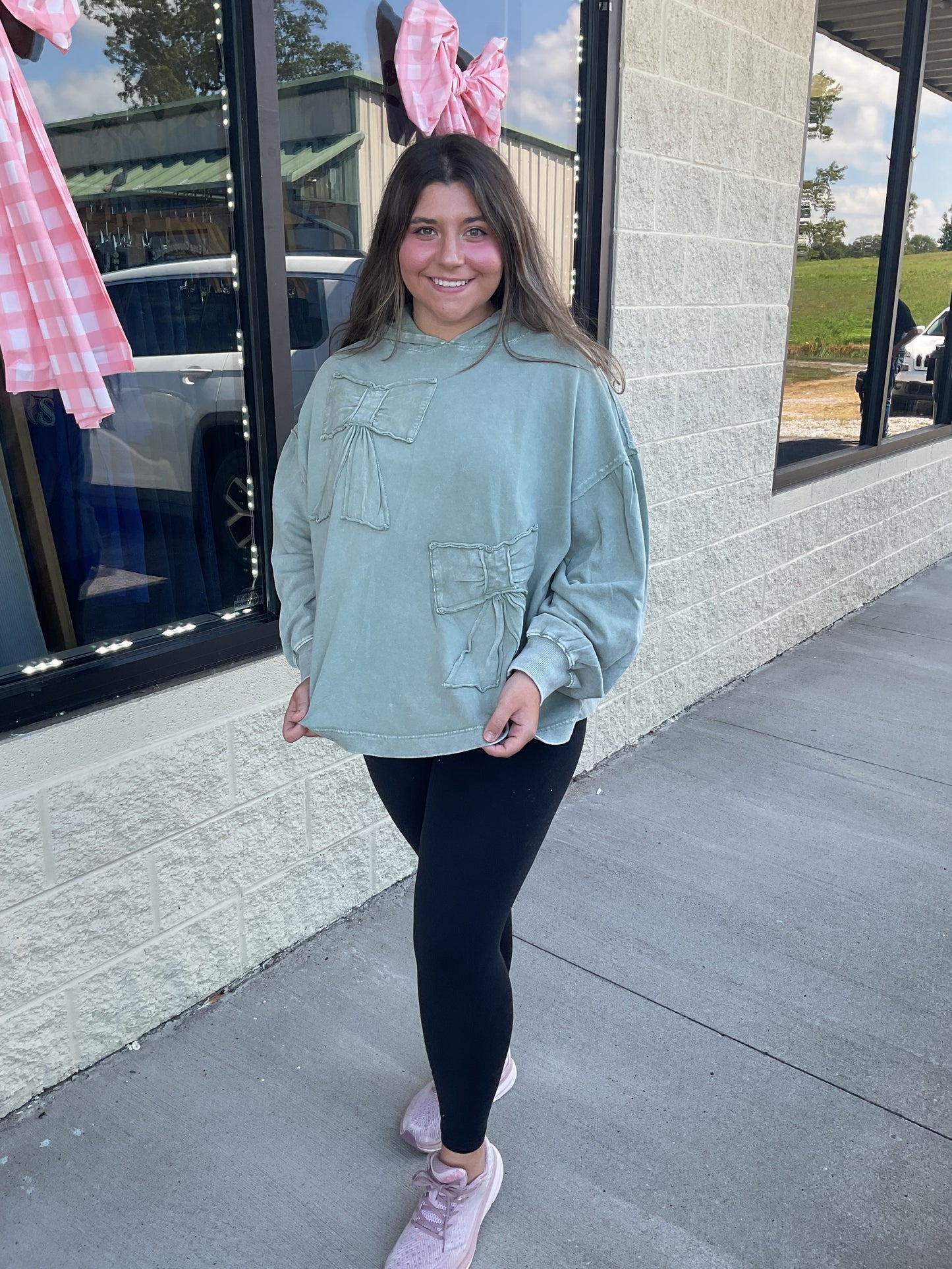 Bow sweatshirt