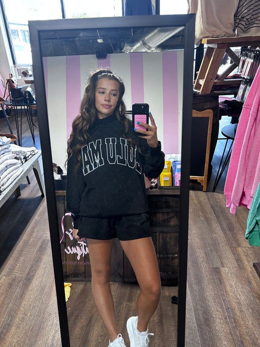 Lulu Mac Mockneck
